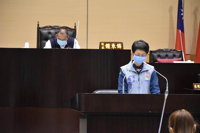 苗栗县议会8日工作报告，卫生局长张蕊仙成焦点。（谢明俊摄）
