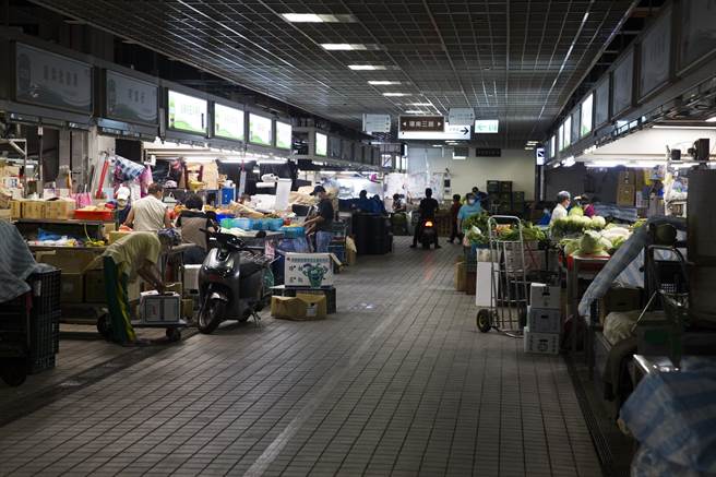 環南市場母女檔PCR陽性 引爆家戶感染12人確診。（本報資料照）