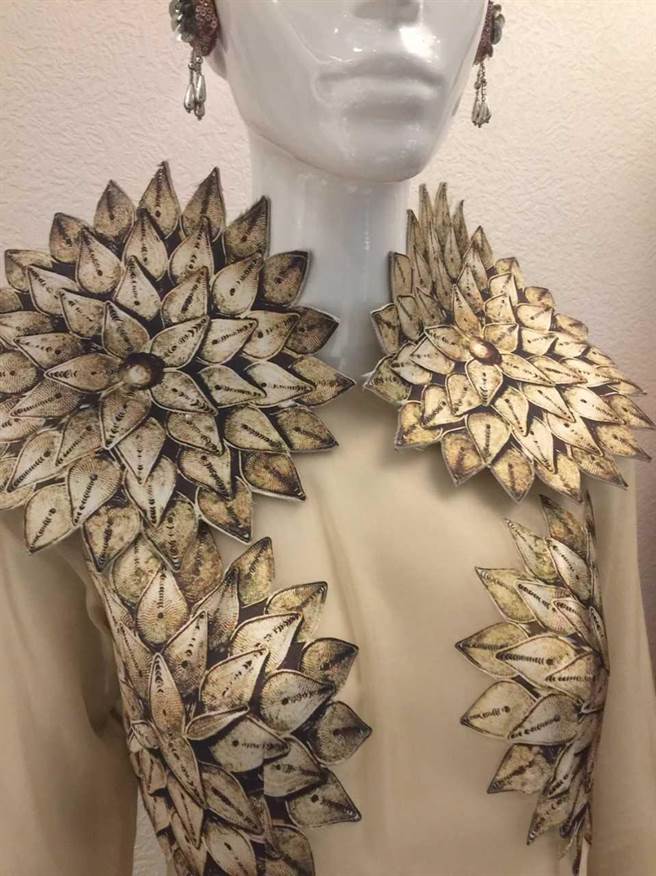 林国基将多肉植物融入服装设计上。(艾迪升提供）