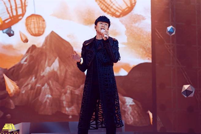 JJ昨首度举办线上演唱会。（JFJ PRODUCTIONS提供）