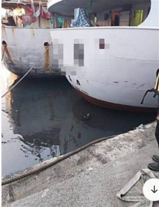 高雄籍1艘渔船上的万那杜共和国籍船员不明原因落海，10日晚间被发现已成浮尸。（读者提供／石秀华高雄传真）