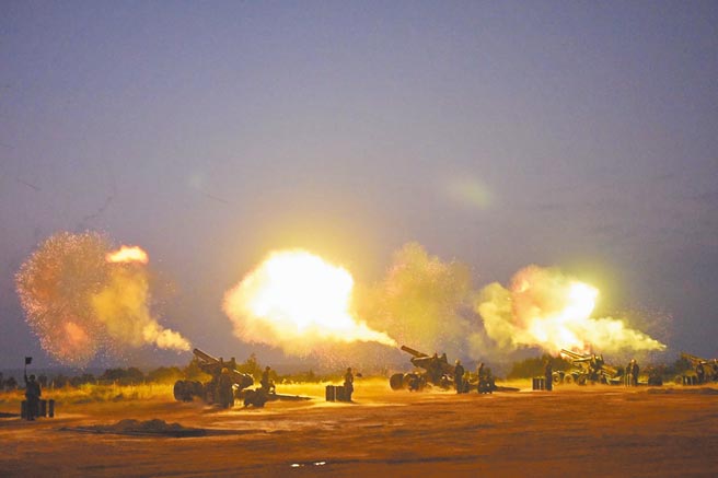 为什么一定要挑起一场不想打又打不赢的战争？图为金防部联合反登陆作战操演。（民眾提供）