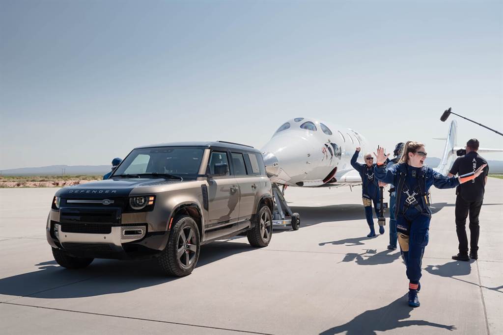 Land Rover支援Virgin Galactic人類史上首次民間太空旅行
