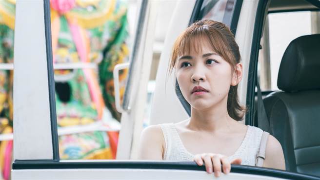 林玟誼被男友氣到退訂喜餅。（東森、映畫提供）