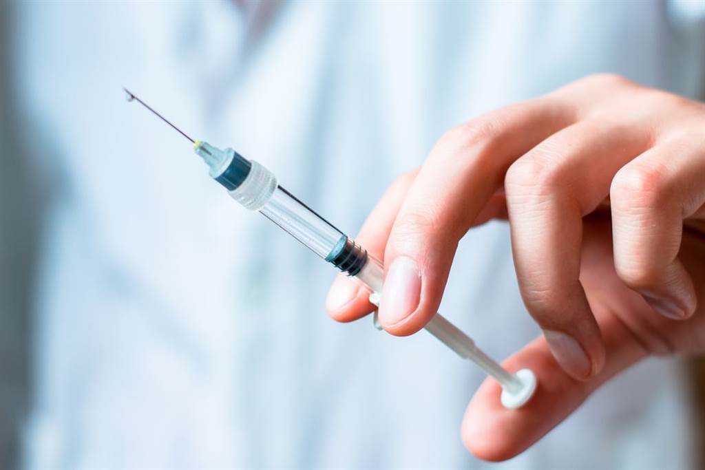 世卫专家建议 勿混打COVID－19不同厂牌疫苗。（达志影像／shutterstock提供）(photo:ChinaTimes)