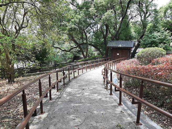 新北市淡水区公所为了将具有淡水歷史意义及文化保留，举办淡水和平公园「文学步道」命名大募集活动。（淡水区公所提供）