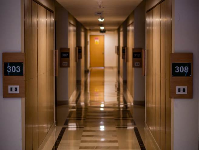 高雄警方接獲檢舉，在前金區某旅館查獲情色交易。（示意圖，達志影像/shutterstock）