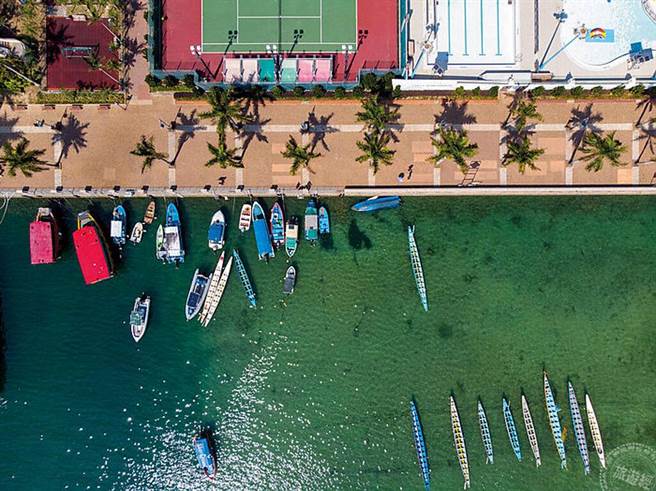 西贡清澈碧绿的大海浮潜是夏日热门活动（图片：港旅局提供 ）