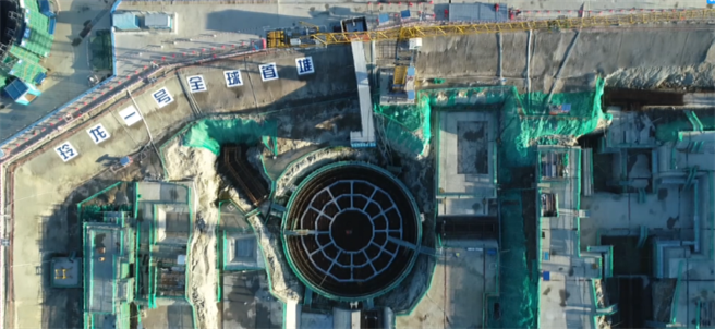 全球首个陆上商用模块化小堆（小型核子反应炉）玲龙一号在海南开工。（取自中核集团官网）