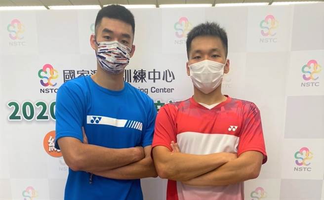 王齐麟（左）和国中同学李洋（右）成为在奥运并肩作战的搭挡，期许带回好成绩。（国训中心提供）