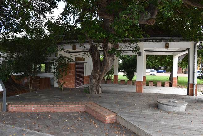 公馆乡农会进驻特色馆咖啡厅，总干事古雪云要重新打造新的休闲空间。（谢明俊摄）