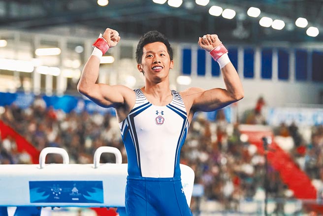 届里约奥运孤军奋战的「鞍马王子」李智凯，这次有了队友并肩作战，他认为意义重大，很开心有队友一起分享内心话和压力。（摘自FISU）