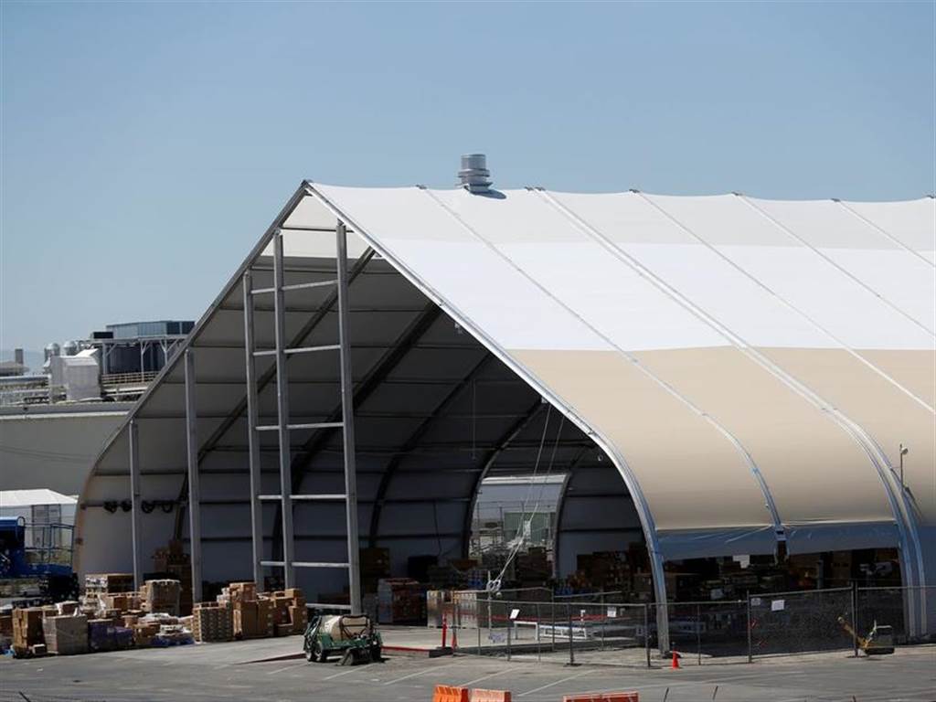 沒打算拆除另蓋實體建築，特斯拉加州工廠的帳篷產線將成為永久性設施
