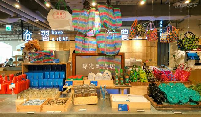 神农生活严选各种好农食材、传统酱料、台湾好茶与復古零嘴，为防疫生活的健康把关。(图/行遍天下提供)