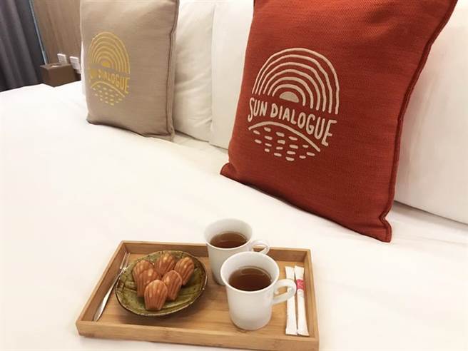 天成文旅-绘日之丘「微别墅独立客房专案」，提供下午茶套餐送房服务。（图／天成文旅提供）