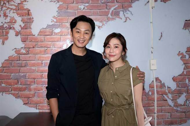 张书伟（左）、王宇婕合拍《女力报到-男人止步》。（TVBS提供） 