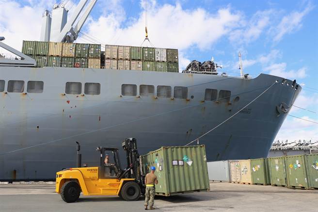 五角大厦批评运输司令部的两个大型军事码头存在安全漏洞，使武器面临被盗的风险。（图／DVIDS）