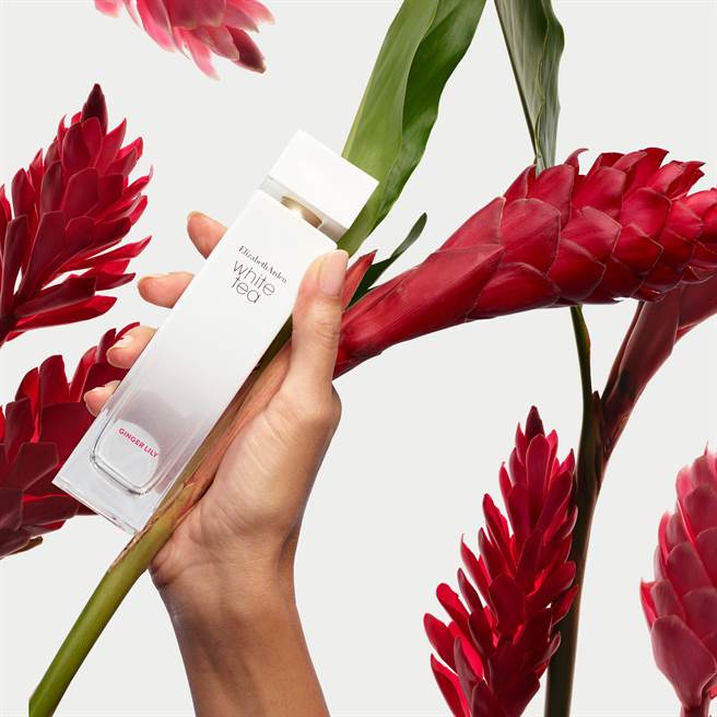 伊丽莎白雅顿白茶野姜花香水。（图／品牌提供）