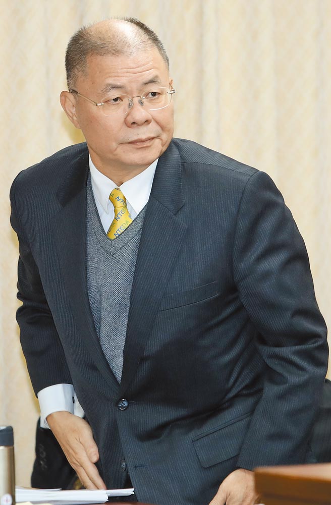 总统府发言人张惇涵昨天表示，蔡总统任命前参谋总长黄曙光出任国安会谘询委员，并任命前国家安全局副局长胡木源（见图）出任国安会副秘书长。（本报资料照片）