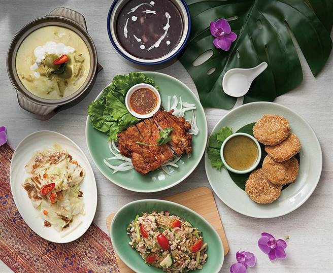 台北喜来登「美食宅度假」住宿专案的「充电再出发」套装，主攻客房内享用SUKHOTHAI泰式双人餐。（图／台北喜来登大饭店）