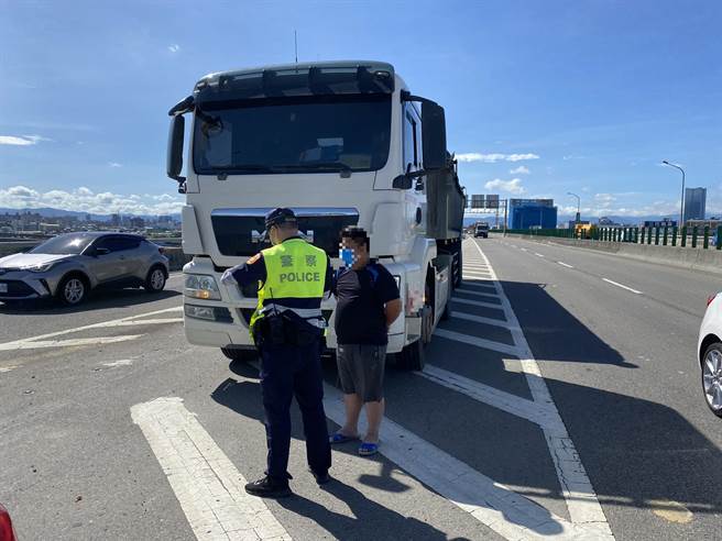 台64線大車違規釀悲劇 蘆洲警今年度已取締告發1174件（蘆洲警提供／戴上容新北傳真）