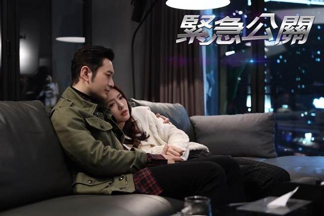 黄晓明与蔡文静剧中是欢喜冤家。