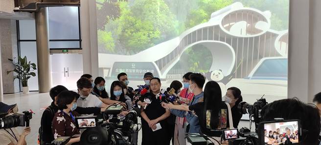 成都大熊猫研究繁育基地书记主任吴永胜。(图／旺旺中时文化传媒提供)