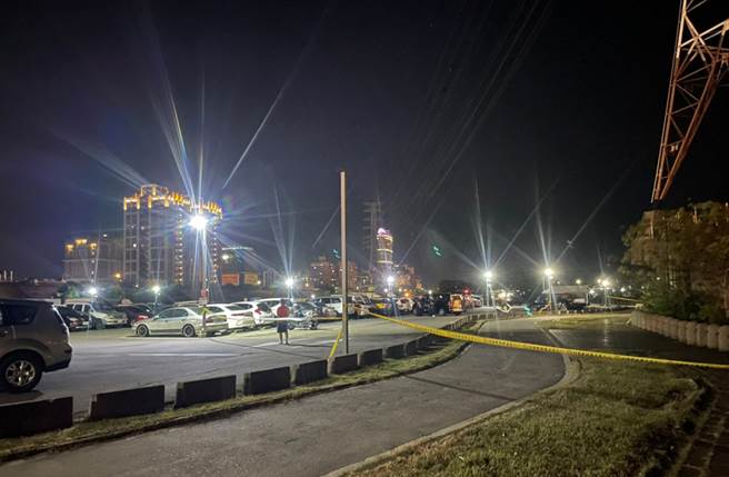 三重男子疑車禍傷腳影響工作，想不開於堤防停車場輕生。（記者爆料網）