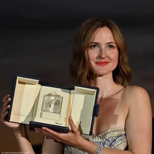 《世界最糟糕的人》蕾娜特瑞因斯夫拿影后。（摘自坎城官方IG）