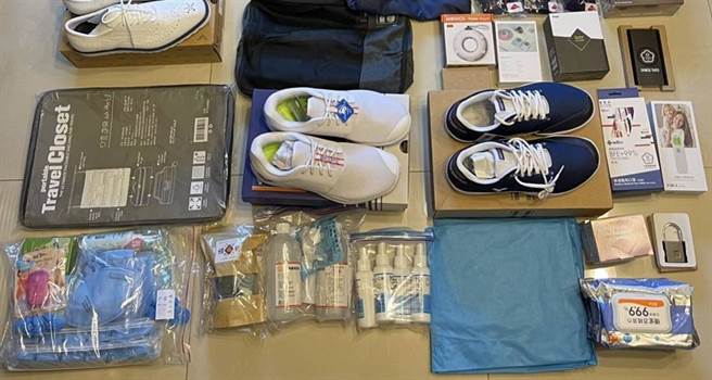 本届东奥中华代表团行李开箱。(长庚运动医学团队提供) 
