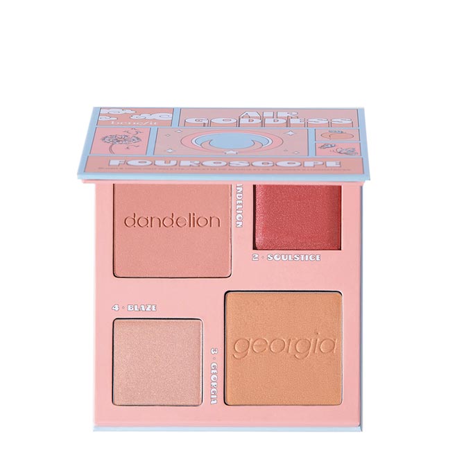 benefit如夢4幻頰彩盤（微風女神），1440元。（benefit提供）