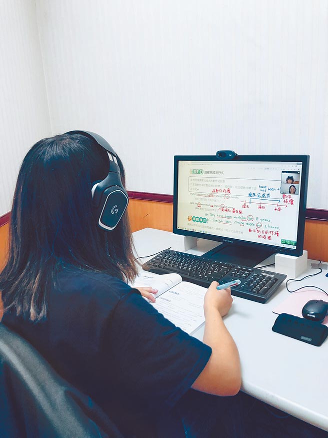 学生透过网路进行学习成为趋势。（学习王科技提供）