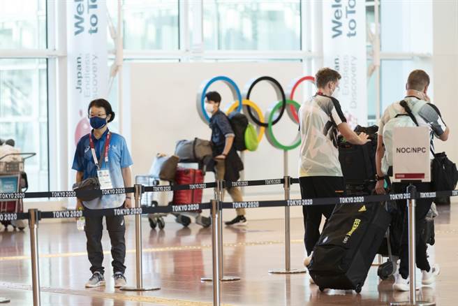 英國6名田徑選手與2為代表團人員在搭乘飛往日本的班機上接觸新冠確診者，8人目前正接受自主隔離。（美聯社資料照）