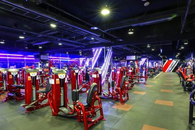 WorldGym世界健身俱乐部台北站前店有确诊者足迹，即起停业3天。（摘自WorldGym世界健身俱乐部台北站前店官网／张颖齐台北传真）
