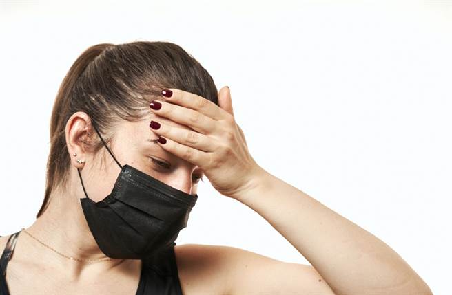 小孟老师预测，下半年应持续注意防疫问题，尤其9月适逢水逆，恐出现不少打完疫苗依旧感染的情况。（图／Shutterstock）