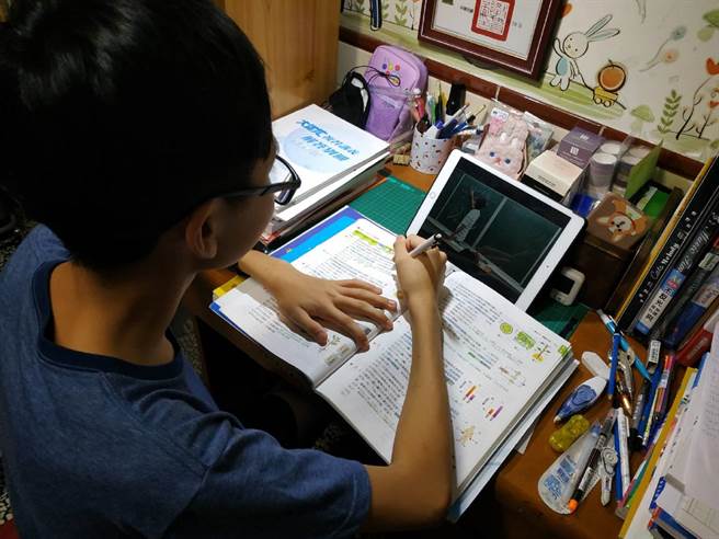 云林县中小学开学规画，将以线上教学为主，到校为辅。（张朝欣摄）