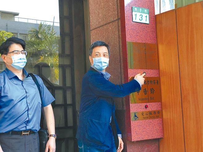 黄育仁(本报资料照片)