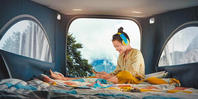 车顶双人床位。（福斯商旅提供）