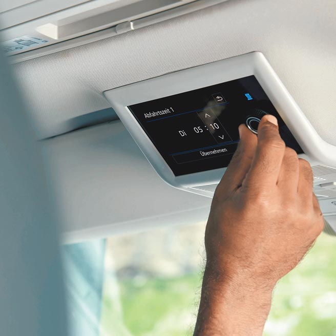 彩色触控面板。（福斯商旅提供）