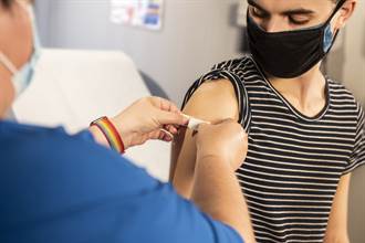 職場》今起至7／22止　170萬人可預約施打AZ疫苗