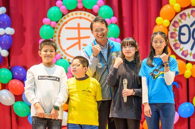 教育部20日公布名单，嘉义县南新国小校长庄政道获选110年度师铎奖。（嘉义县政府提供∕吕妍庭嘉义传真）