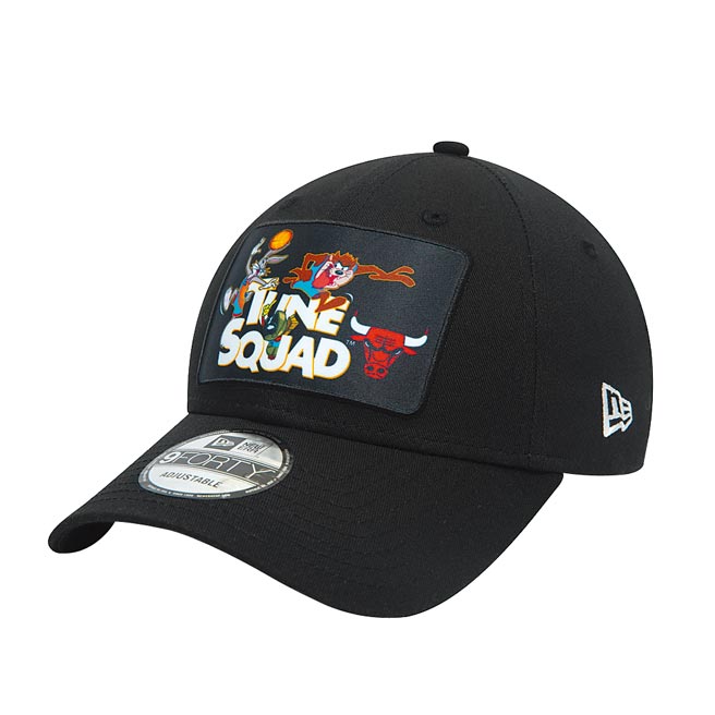 电影续集《怪物奇兵：全新世代》于全台上映，潮帽New Era携手电影与NBA明星球队，打造「New Era x SPACE JAM怪物奇兵」跨界联乘系列。（New Era提供）