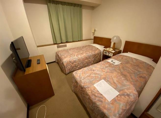 网友发现球后入住的饭店仅3.3颗星评价，因此号召大家手动升等，大批网友涌入评论区洗五星好评，结果却遭Google判定无效。（图／翻摄自戴资颖IG）