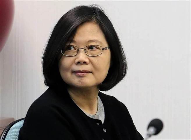 戴资颖赴东奥挤经济舱声量炸锅　蔡英文道歉难挡下全民责难。(图／本报系资料照)