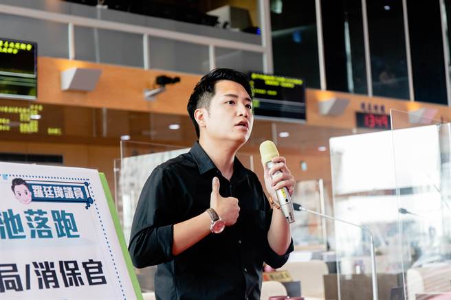 市议员罗廷玮为民请命说，中央与疫情指挥中心应该单纯地为人民来着想，要用尽办法来帮国人争取更多的疫苗，才是全民之福。（市议员罗廷玮服务处提供）