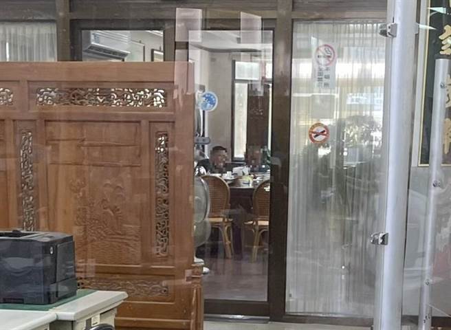 云林县北港镇公所替代役男蔡桓庚检举里长抽菸，反遭提报记过惩处。（蔡桓庚提供／张朝欣云林传真）