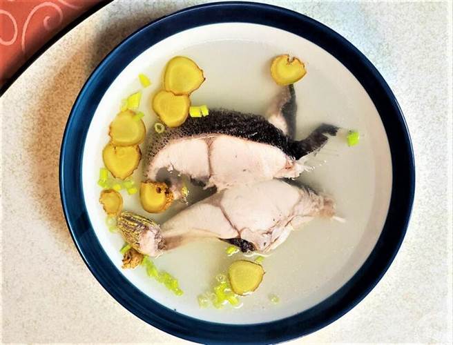姜片鬼头刀鱼汤（图片/新北市政府渔业处提供）