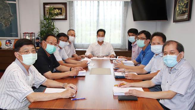 新冠疫情逐渐趋缓，金门县议会今研议復会审议县府、议员提案。（金门县议会提供）