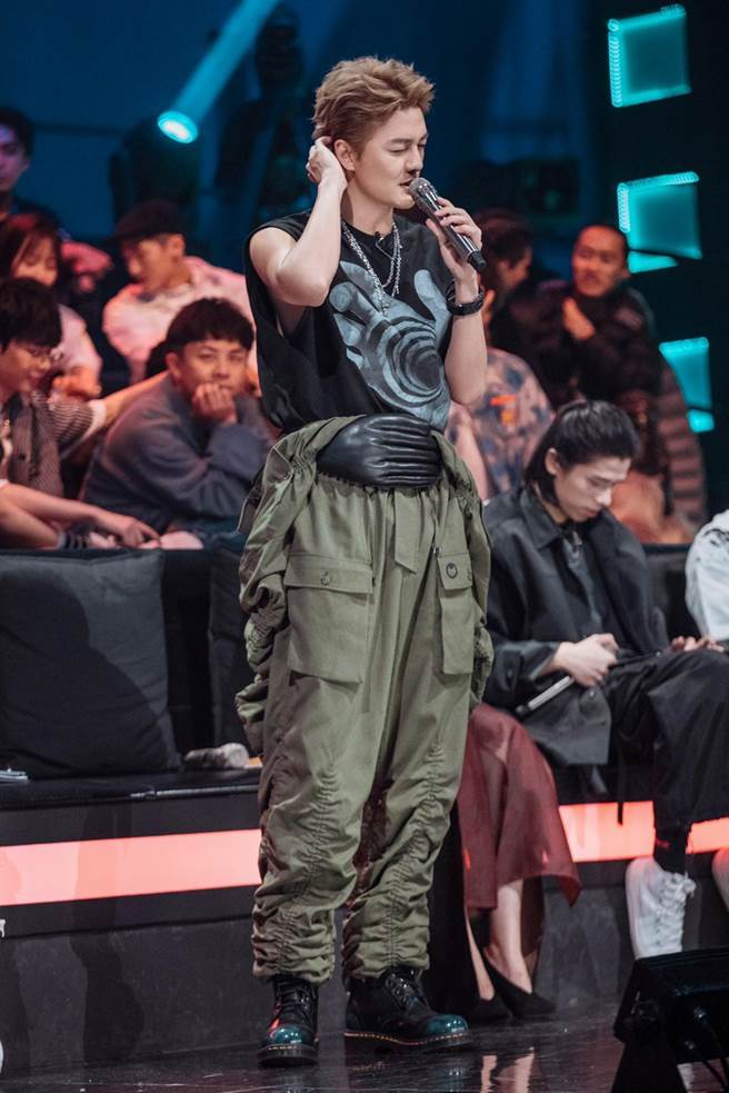 吴克群近来参与大陆说唱音乐综艺节目，引起话题。（何乐音乐提供）