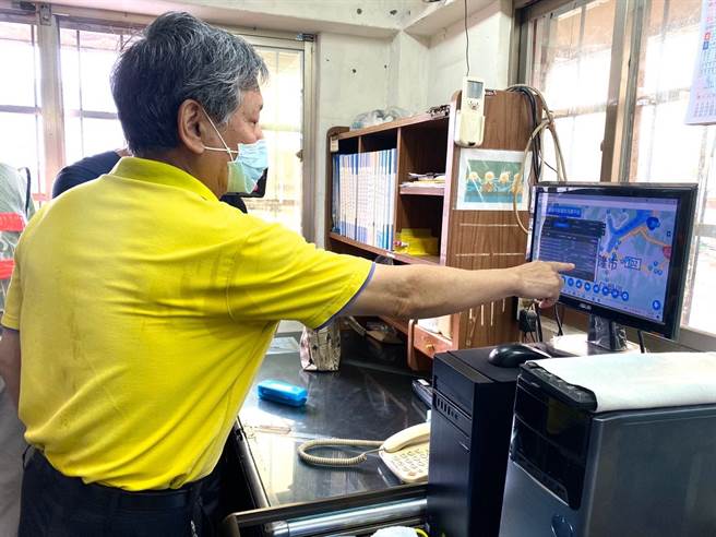 基隆市议员张颢瀚要求增派机动式抽水机随时待命。（基隆市议员张颢瀚提供／陈彩玲基隆传真）